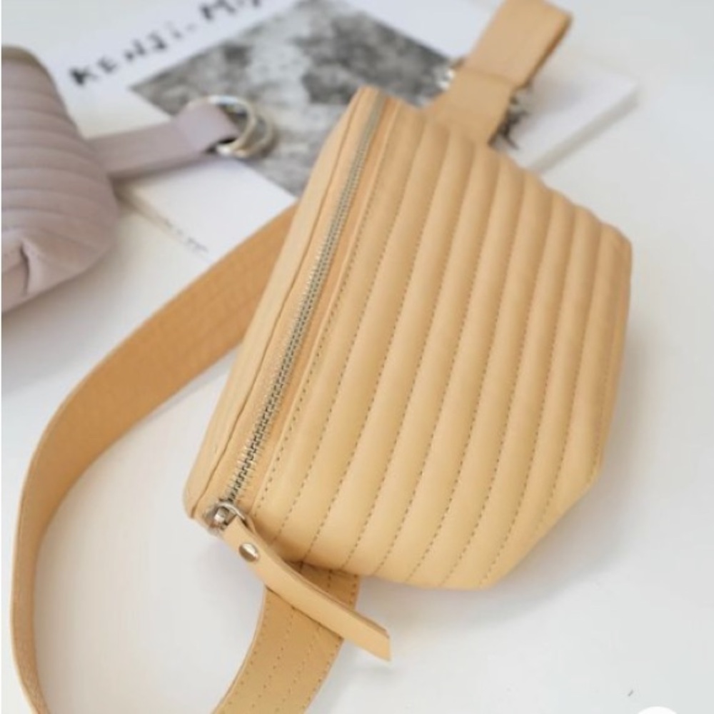Beklina Ribbed Belt Bag, Size Medium/Large
